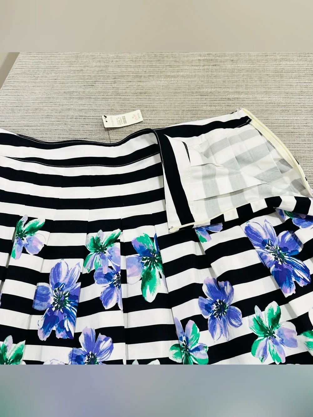 NWT Talbots Striped Pleated Skirt Womens Size‎ 16 Floral Stretch